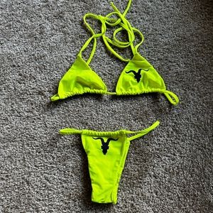 Ignite brand lime green bikini size M/L fits like a small never worn